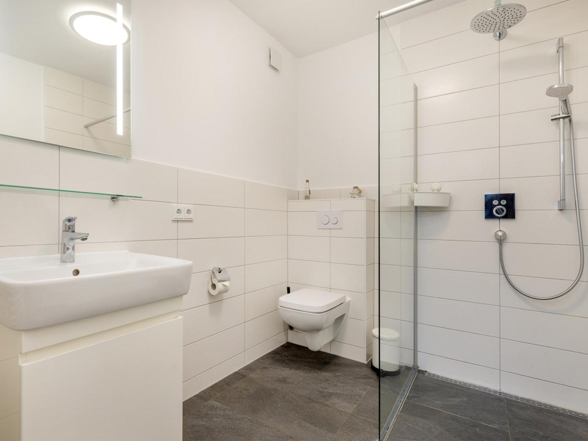 Ferienwohnung Meeresrauschen In Der Residenz Clara Sophia Binz Exterior foto